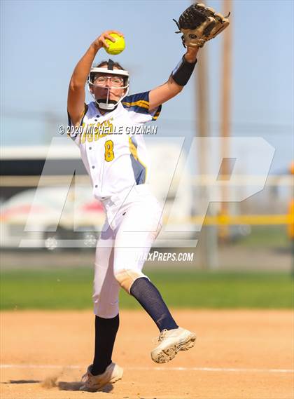 Thumbnail 2 in Waterford vs. Gregori photogallery.