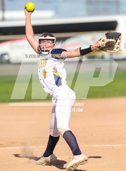 Thumbnail 2 in Waterford vs. Gregori photogallery.