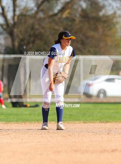 Thumbnail 2 in Waterford vs. Gregori photogallery.