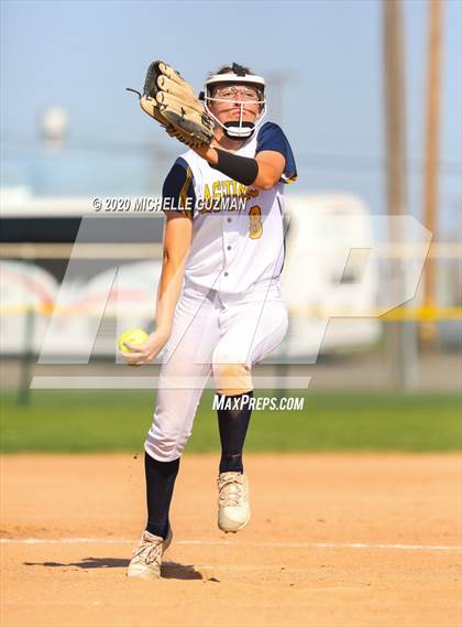 Thumbnail 1 in Waterford vs. Gregori photogallery.