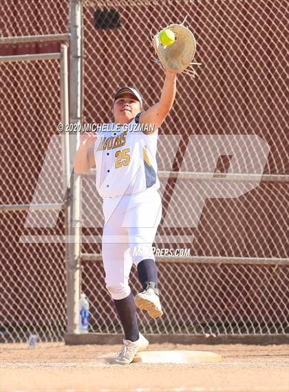Thumbnail 2 in Waterford vs. Gregori photogallery.
