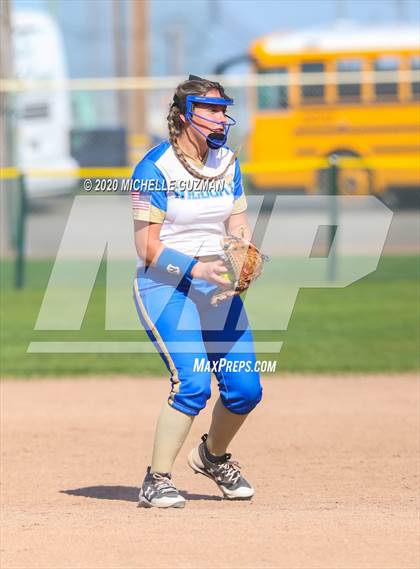 Thumbnail 1 in Waterford vs. Gregori photogallery.