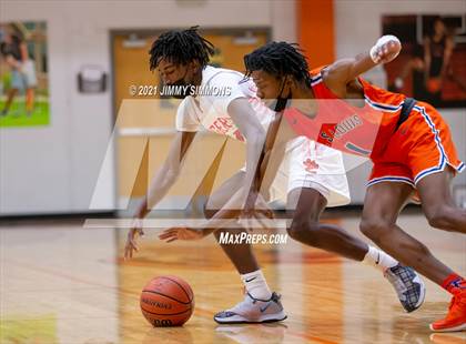 Thumbnail 1 in East St. Louis @ Edwardsville (IHSA SWC Championship) photogallery.