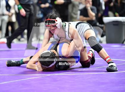 Thumbnail 3 in UIL State Championships - 6A 95lb Final photogallery.