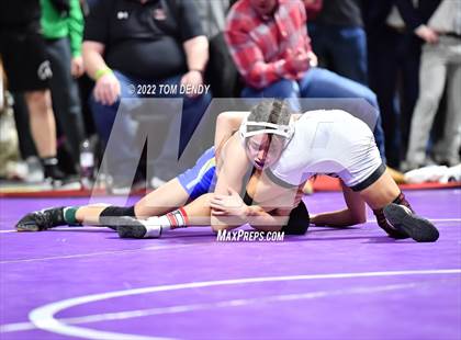 Thumbnail 1 in UIL State Championships - 6A 95lb Final photogallery.