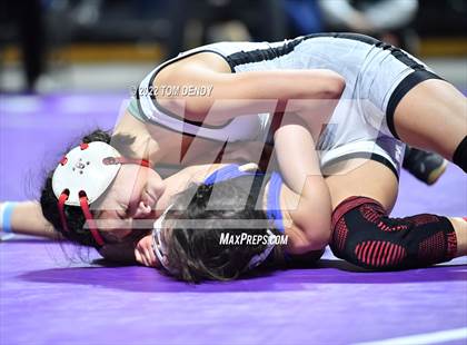 Thumbnail 1 in UIL State Championships - 6A 95lb Final photogallery.