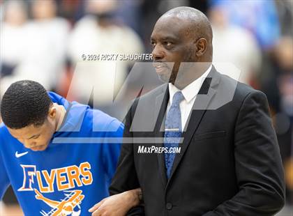 Thumbnail 3 in East St. Louis vs. Mt. Vernon (IHSA 3A Sectionals Semifinal) photogallery.
