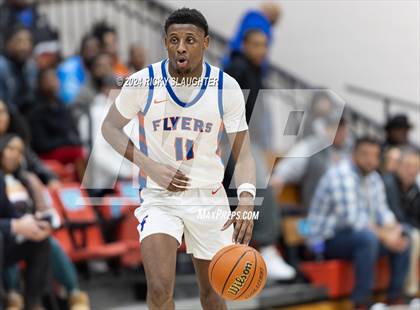 Thumbnail 2 in East St. Louis vs. Mt. Vernon (IHSA 3A Sectionals Semifinal) photogallery.