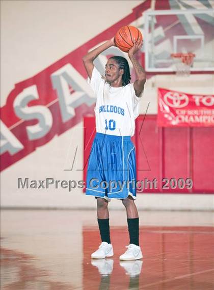 Thumbnail 3 in Jordan vs. Fremont (Rose City Round Ball Classic) photogallery.