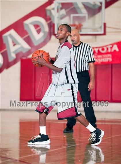 Thumbnail 1 in Jordan vs. Fremont (Rose City Round Ball Classic) photogallery.