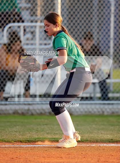 Thumbnail 1 in Sumner vs. Blake photogallery.