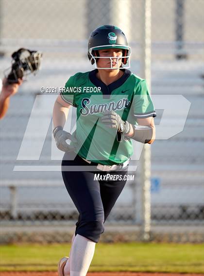Thumbnail 2 in Sumner vs. Blake photogallery.