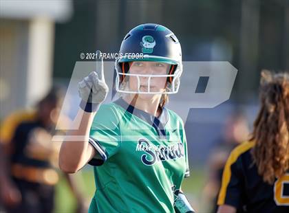 Thumbnail 3 in Sumner vs. Blake photogallery.