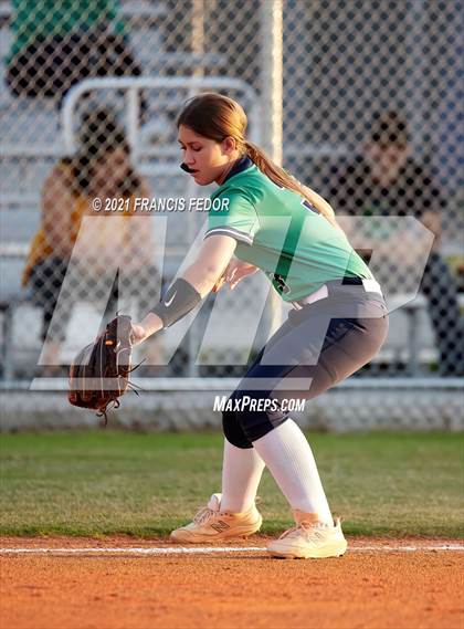 Thumbnail 3 in Sumner vs. Blake photogallery.
