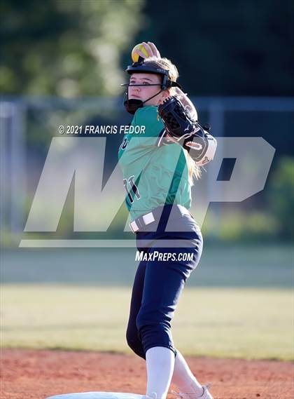 Thumbnail 1 in Sumner vs. Blake photogallery.