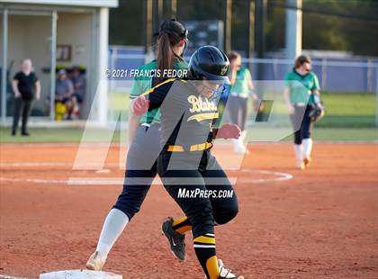 Thumbnail 3 in Sumner vs. Blake photogallery.