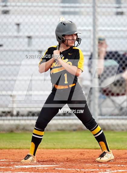 Thumbnail 1 in Sumner vs. Blake photogallery.