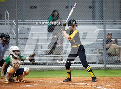 Thumbnail 2 in Sumner vs. Blake photogallery.