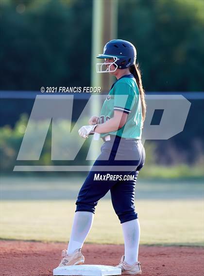 Thumbnail 3 in Sumner vs. Blake photogallery.