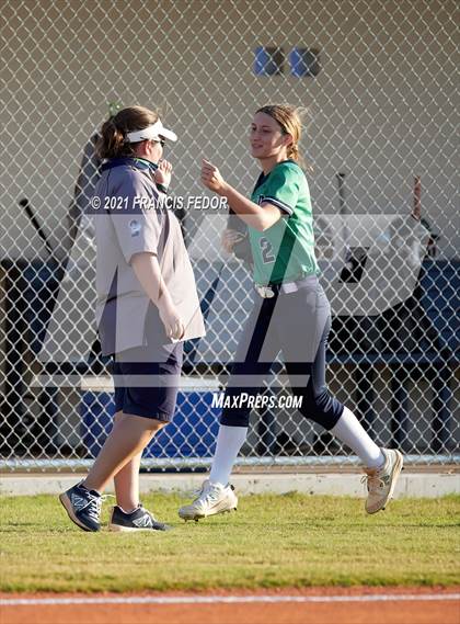 Thumbnail 2 in Sumner vs. Blake photogallery.