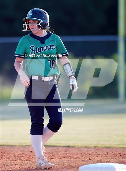 Thumbnail 2 in Sumner vs. Blake photogallery.