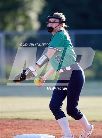 Thumbnail 3 in Sumner vs. Blake photogallery.