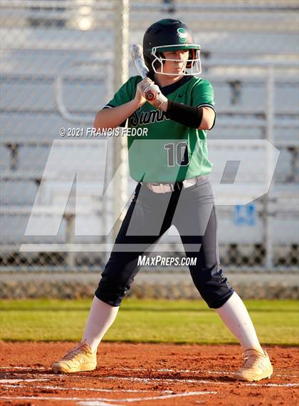 Thumbnail 2 in Sumner vs. Blake photogallery.