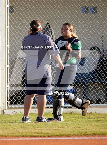 Thumbnail 1 in Sumner vs. Blake photogallery.
