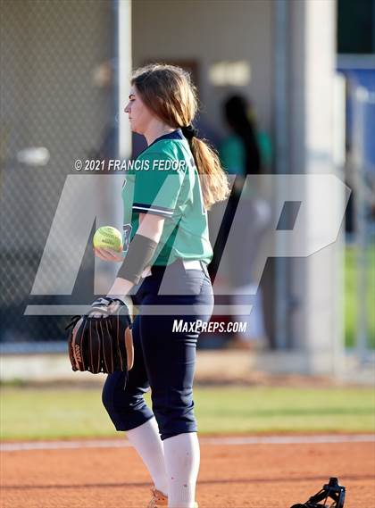 Thumbnail 2 in Sumner vs. Blake photogallery.