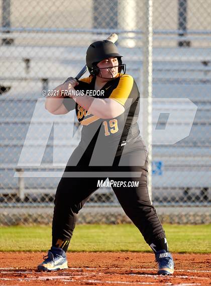 Thumbnail 3 in Sumner vs. Blake photogallery.