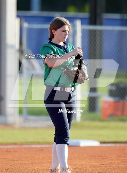 Thumbnail 2 in Sumner vs. Blake photogallery.