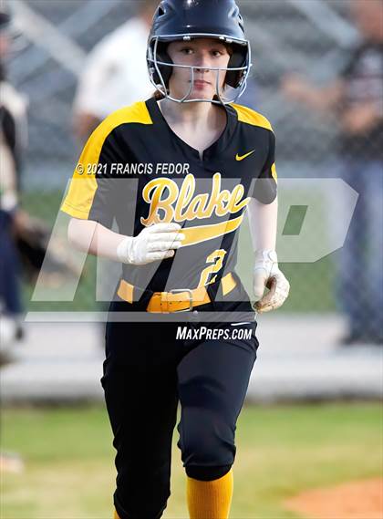Thumbnail 2 in Sumner vs. Blake photogallery.