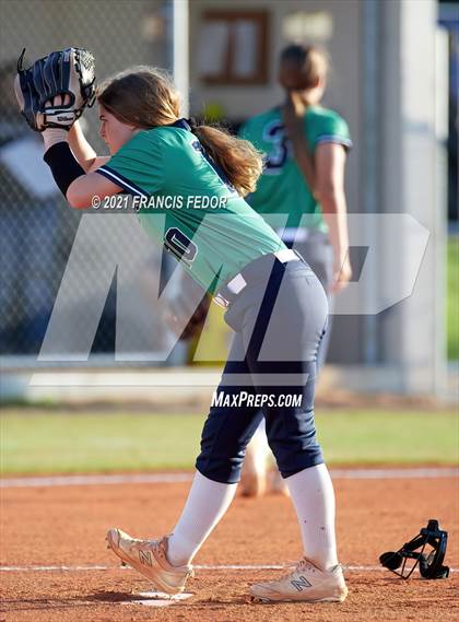Thumbnail 3 in Sumner vs. Blake photogallery.
