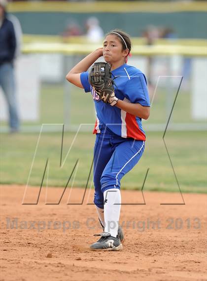 Thumbnail 3 in Edison @ Los Alamitos photogallery.