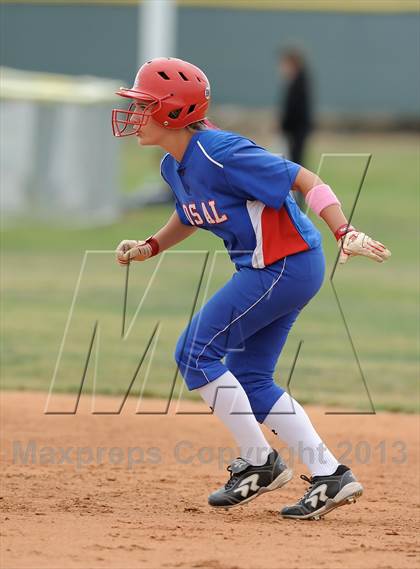 Thumbnail 3 in Edison @ Los Alamitos photogallery.