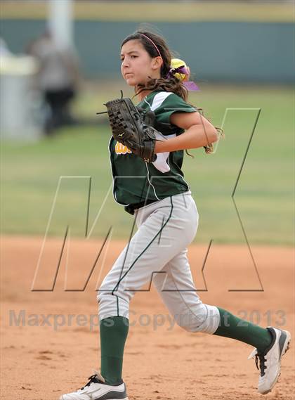 Thumbnail 3 in Edison @ Los Alamitos photogallery.