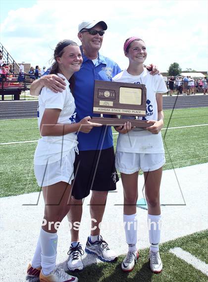 Thumbnail 3 in Kapaun Mt. Carmel vs Bishop Carroll (KSHSAA 5A Third Place) photogallery.