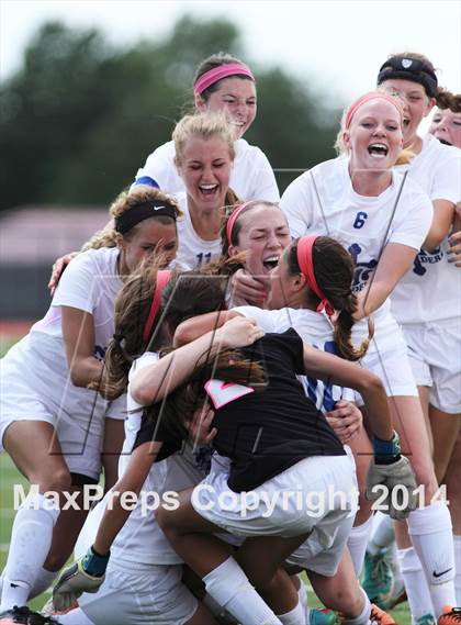 Thumbnail 2 in Kapaun Mt. Carmel vs Bishop Carroll (KSHSAA 5A Third Place) photogallery.