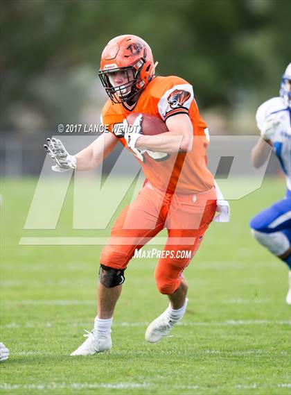 Thumbnail 3 in Hinkley @ Lakewood photogallery.