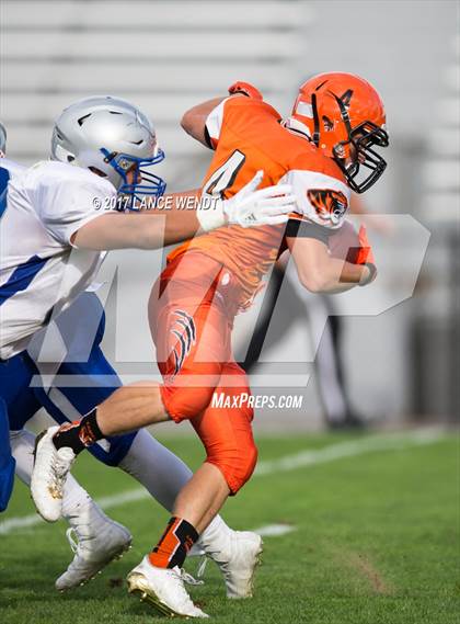 Thumbnail 2 in Hinkley @ Lakewood photogallery.