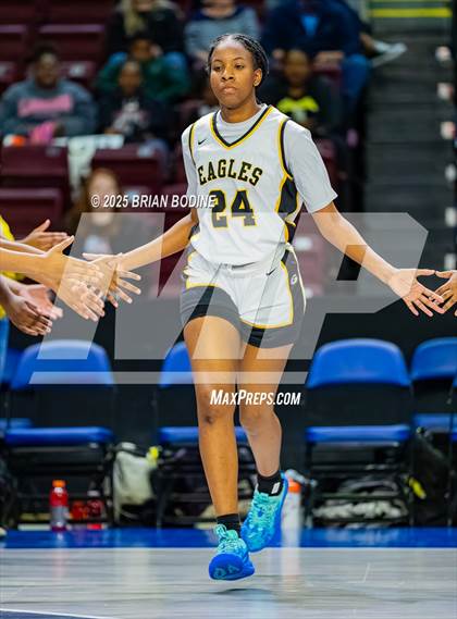 Thumbnail 1 in Greenville vs Greenwood (SCHSL 5A Div 2 Semifinal) photogallery.