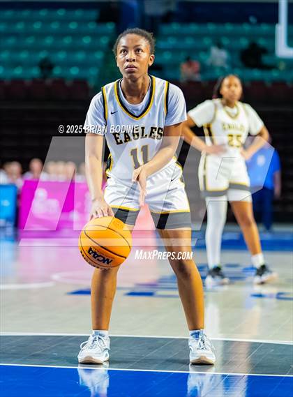 Thumbnail 3 in Greenville vs Greenwood (SCHSL 5A Div 2 Semifinal) photogallery.