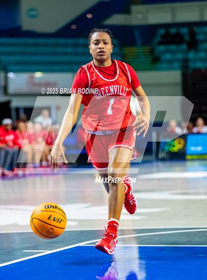 Thumbnail 1 in Greenville vs Greenwood (SCHSL 5A Div 2 Semifinal) photogallery.