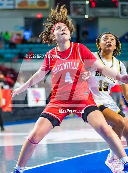 Thumbnail 3 in Greenville vs Greenwood (SCHSL 5A Div 2 Semifinal) photogallery.