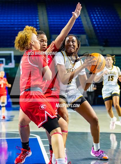 Thumbnail 1 in Greenville vs Greenwood (SCHSL 5A Div 2 Semifinal) photogallery.