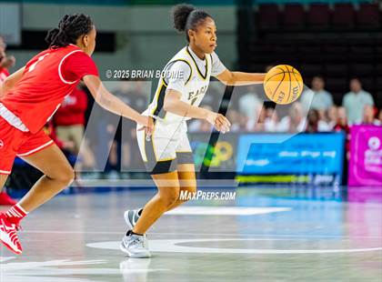 Thumbnail 1 in Greenville vs Greenwood (SCHSL 5A Div 2 Semifinal) photogallery.