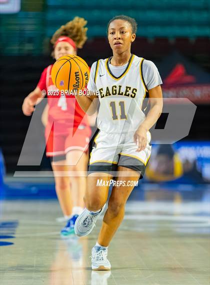 Thumbnail 1 in Greenville vs Greenwood (SCHSL 5A Div 2 Semifinal) photogallery.