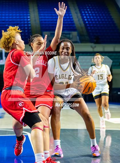 Thumbnail 3 in Greenville vs Greenwood (SCHSL 5A Div 2 Semifinal) photogallery.