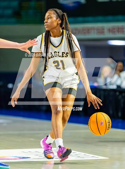 Thumbnail 3 in Greenville vs Greenwood (SCHSL 5A Div 2 Semifinal) photogallery.