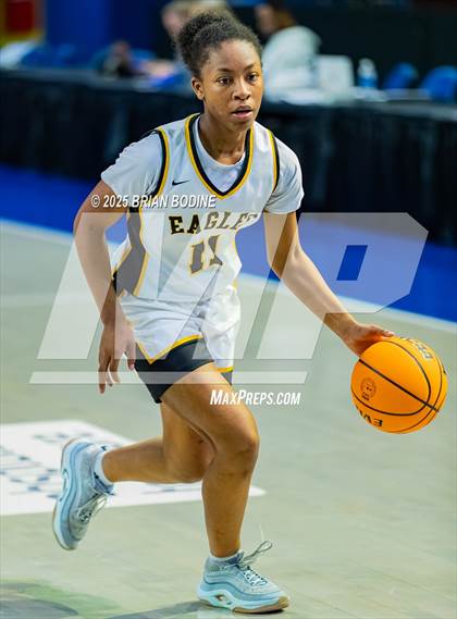 Thumbnail 1 in Greenville vs Greenwood (SCHSL 5A Div 2 Semifinal) photogallery.